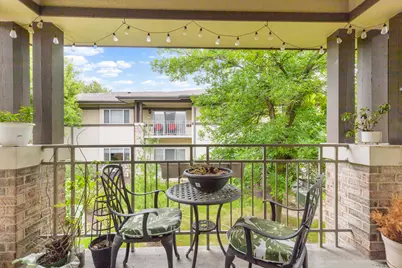 500 W Bender Rd #13, Glendale, WI 53217 - Photo 6