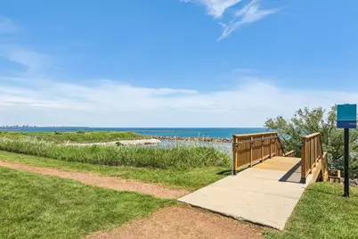 3872 S Lake Dr #402, Saint Francis, WI 53235 - Photo 20
