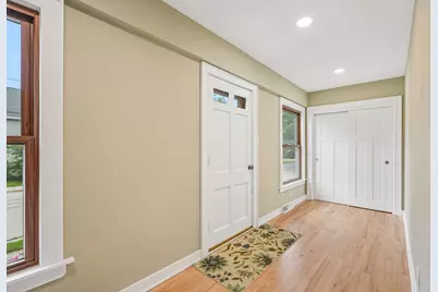1059  9th Ave, Grafton, WI 53024 - Photo 12