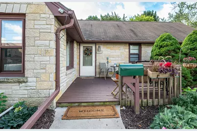 N90W16555  Roosevelt Dr, Menomonee Falls, WI 53051 - Photo 10