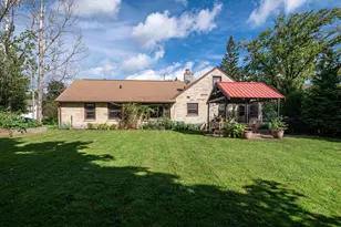 N90W16555 Roosevelt Dr, Menomonee Falls, WI 53051 - Photo 2