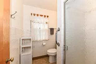 N90W16555 Roosevelt Dr, Menomonee Falls, WI 53051 - Photo 18