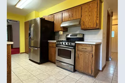 W231S6190  Charles Dr, Waukesha, WI 53189 - Photo 8