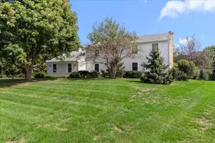 9 Cherrywood Ct, Racine, WI 53402 - Photo 1