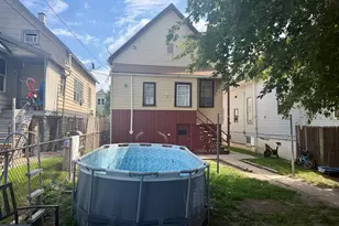 2451 S 11th St, Milwaukee, WI 53215 - Photo 18