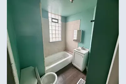 2233 W Orchard St, Milwaukee, WI 53204 - Photo 6