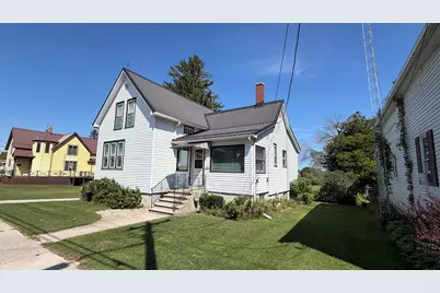 1437  Hawthorne Ave, Two Rivers, WI 54241 - Photo 1