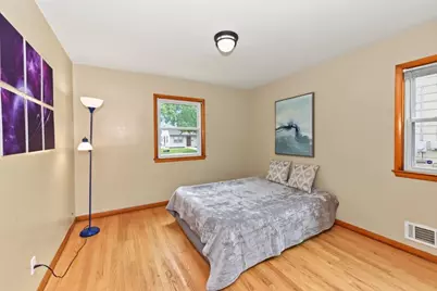 8048 W Herbert Ave, Milwaukee, WI 53218 - Photo 12