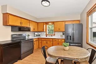 8048 W Herbert Ave, Milwaukee, WI 53218 - Photo 4