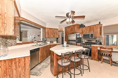 5224 S 23rd St, Milwaukee, WI 53221 - Photo 12