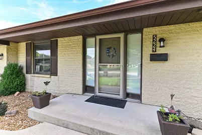 5224 S 23rd St, Milwaukee, WI 53221 - Photo 4
