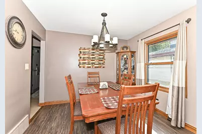 5224 S 23rd St, Milwaukee, WI 53221 - Photo 10