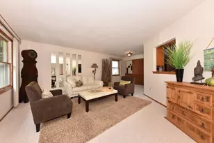 5944 S 35th St, Greenfield, WI 53221 - Photo 4