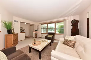 5944 S 35th St, Greenfield, WI 53221 - Photo 6