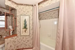 5944 S 35th St, Greenfield, WI 53221 - Photo 24