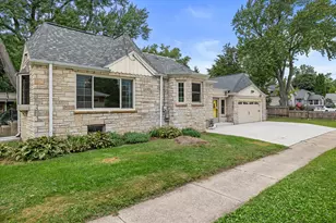 2000 Summit Ave, Waukesha, WI 53188 - Photo 4