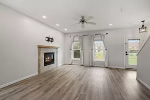 3929 Maple Grove Dr, Madison, WI 53719 - Photo 12