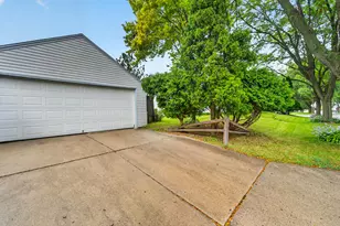 5053 N 126th St, Butler, WI 53007 - Photo 18