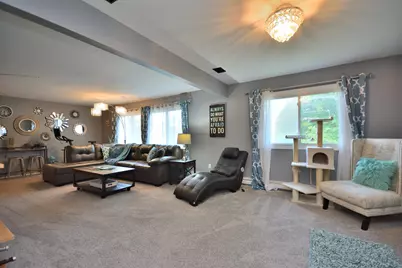 1190  Pilgrim Pkwy, Elm Grove, WI 53122 - Photo 18