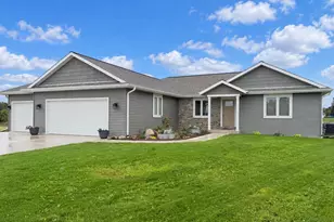 4801 Lincoln Wy, Sheboygan, WI 53083 - Photo 1