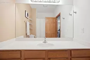 1680 New Port Vista Dr, Port Washington, WI 53024 - Photo 24