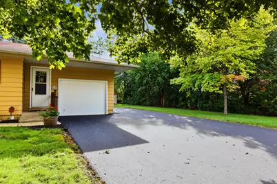 W188N9690  Orchard Dr, Germantown, WI 53022 - Photo 4