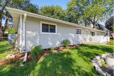1224  Mackinac Ave, South Milwaukee, WI 53172 - Photo 4