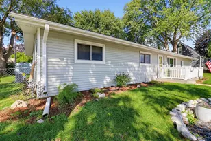 1224 Mackinac Ave, South Milwaukee, WI 53172 - Photo 4