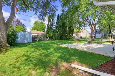 1224  Mackinac Ave, South Milwaukee, WI 53172 - Photo 10