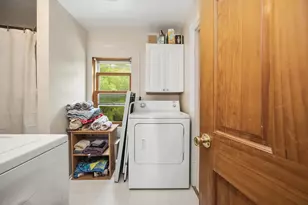 N84W20717 Menomonee Ave, Menomonee Falls, WI 53051 - Photo 38