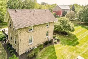 N84W20717 Menomonee Ave, Menomonee Falls, WI 53051 - Photo 22