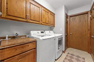 N104W16845 Thornapple Row, Germantown, WI 53022 - Photo 18