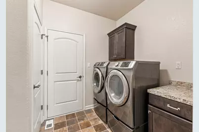 617  Evergreen Ter, Port Washington, WI 53074 - Photo 24