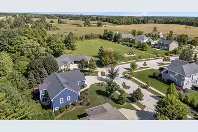 617  Evergreen Ter, Port Washington, WI 53074 - Photo 30