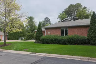 212 Thorngate Ct, Burlington, WI 53105 - Photo 44