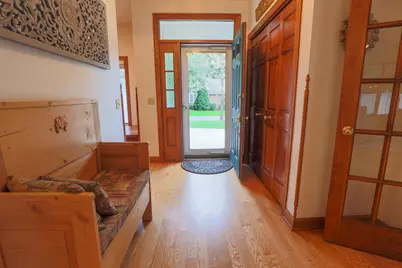 212  Thorngate Ct #8, Burlington, WI 53105 - Photo 4