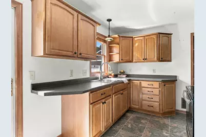 527  Schwartz St, Plymouth, WI 53073 - Photo 8