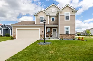 1298 Juniper Ln, Oconomowoc, WI 53066 - Photo 1