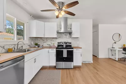 9600 W Morgan Ave, Milwaukee, WI 53228 - Photo 10