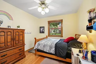 3760 S Kansas Ave, Milwaukee, WI 53207 - Photo 12