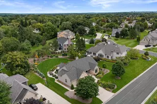 N74W16142 Stonewood Dr, Menomonee Falls, WI 53051 - Photo 42
