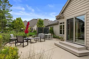 N74W16142 Stonewood Dr, Menomonee Falls, WI 53051 - Photo 34