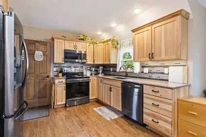 301  Michaels St, Cochrane, WI 54622 - Photo 12
