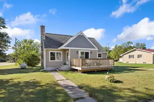 301 Michaels St, Cochrane, WI 54622 - Photo 2