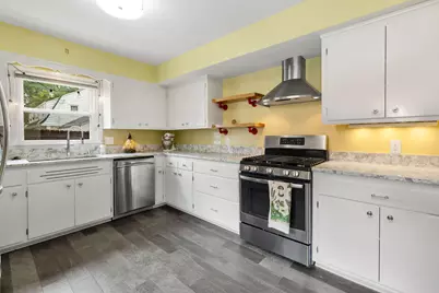 4441 N Wildwood Ave #4443, Shorewood, WI 53211 - Photo 10