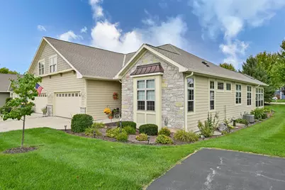 918  Foxland Pl #30, West Bend, WI 53095 - Photo 1