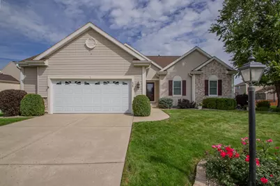435  Crestwood Dr, Johnson Creek, WI 53038 - Photo 1
