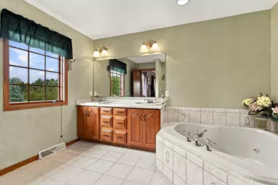 N7022  High View Dr, Sheboygan, WI 53083 - Photo 18