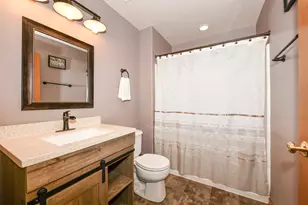 9255 W Forest Home Ave, Greendale, WI 53130 - Photo 16