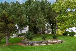 9255 W Forest Home Ave, Greendale, WI 53130 - Photo 32
